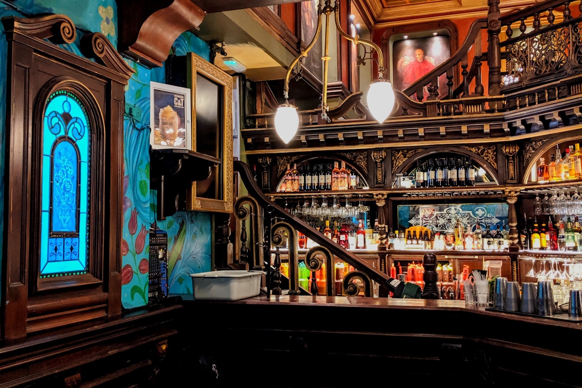 Candidate shaking hands with bar manager during interview